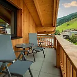 Alpenland - & Breakfast 4* جيرلوس