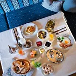 Alpenland - & Breakfast 4*