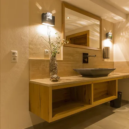 Alpenland - & Breakfast Отель Герлос