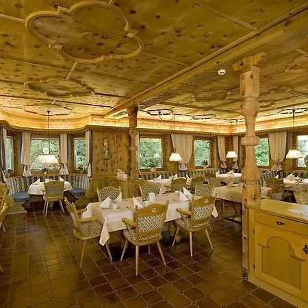 Alpenland - & Breakfast Герлос