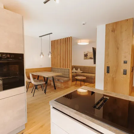 Hotel Alpenland - & Breakfast 4*