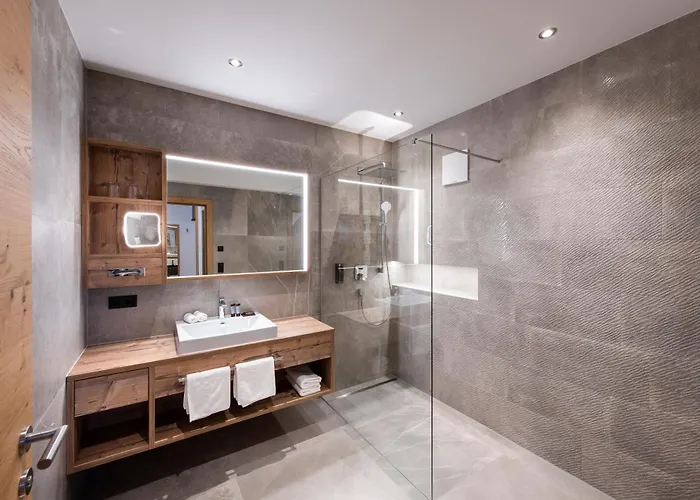 Hotel Alpenland - & Breakfast 4*