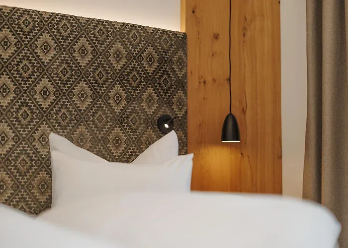 Alpenland - & Breakfast Hotel 4*