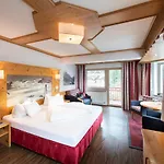 Alpenland - & Breakfast Otel Gerlos