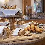 Alpenland - & Breakfast Otel