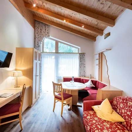 Otel Alpenland - & Breakfast Gerlos