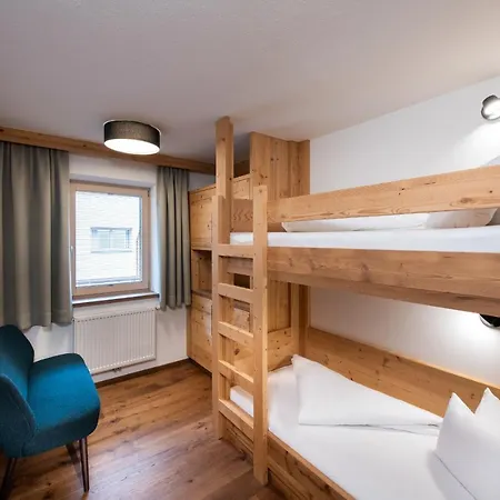Alpenland - & Breakfast Otel