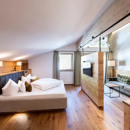 Alpenland - Hotel&breakfast Hotel 4*