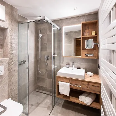 Alpenland - Hotel&breakfast 4*