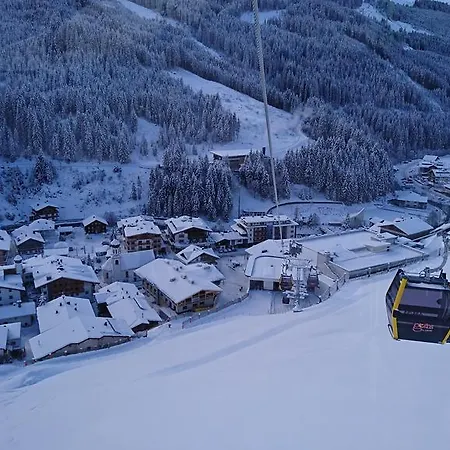 Otel Alpenland - & Breakfast