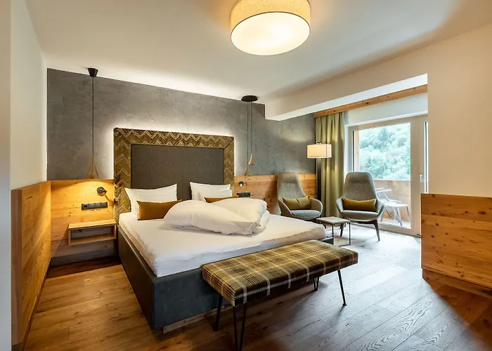 Alpenland - & Breakfast 4*