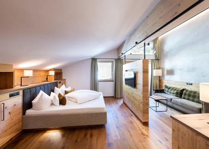 Alpenland - & Breakfast Otel 4*