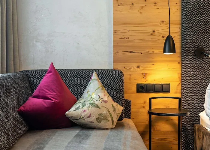 Otel Alpenland - & Breakfast